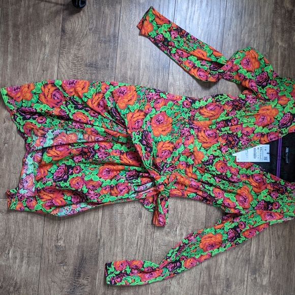 BNWT ZARA dress - Picture 2 of 3